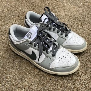 Light smoke Nike dunks